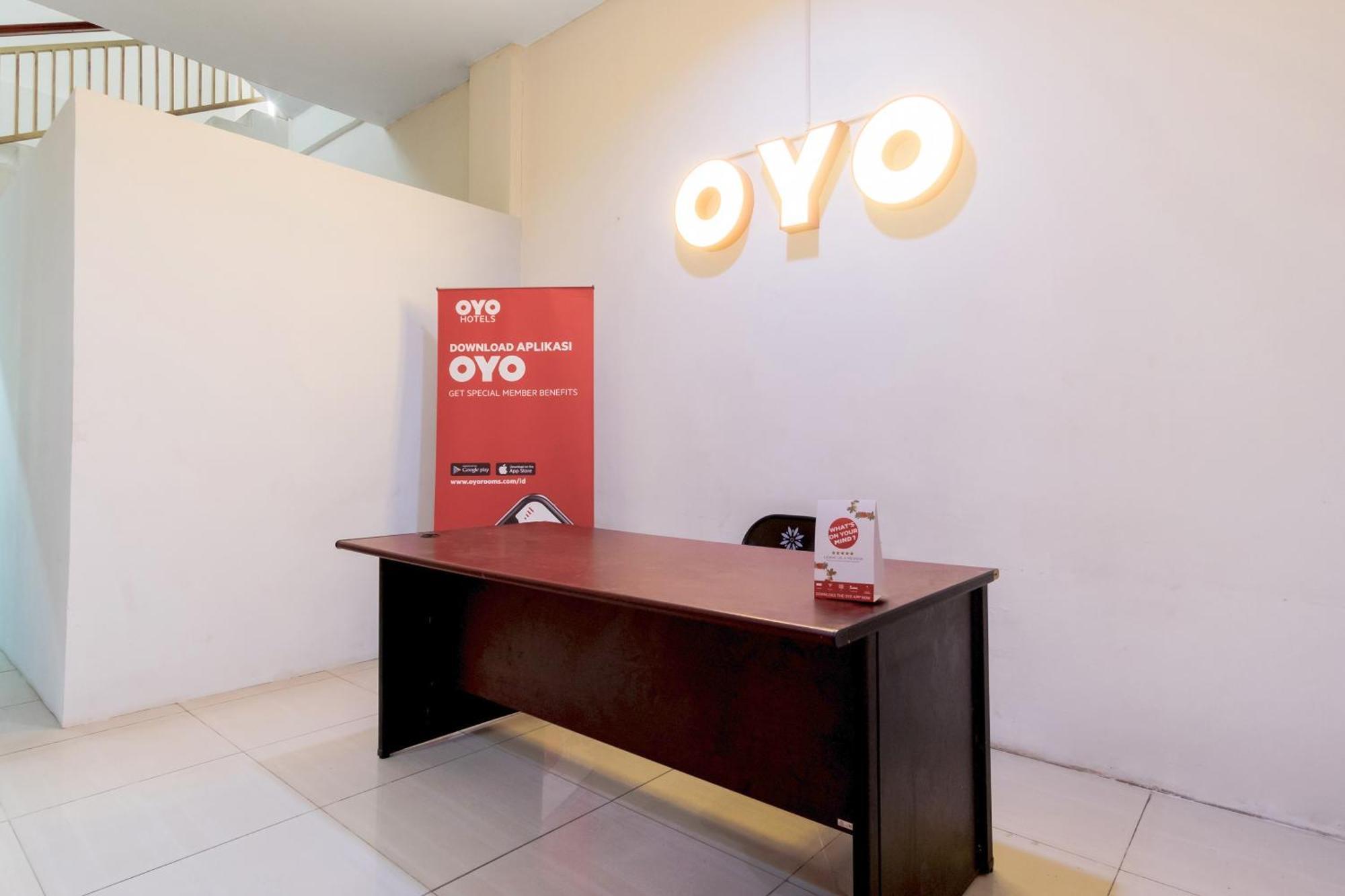 Oyo 622 バクティー ホームステイ メダン エクステリア 写真