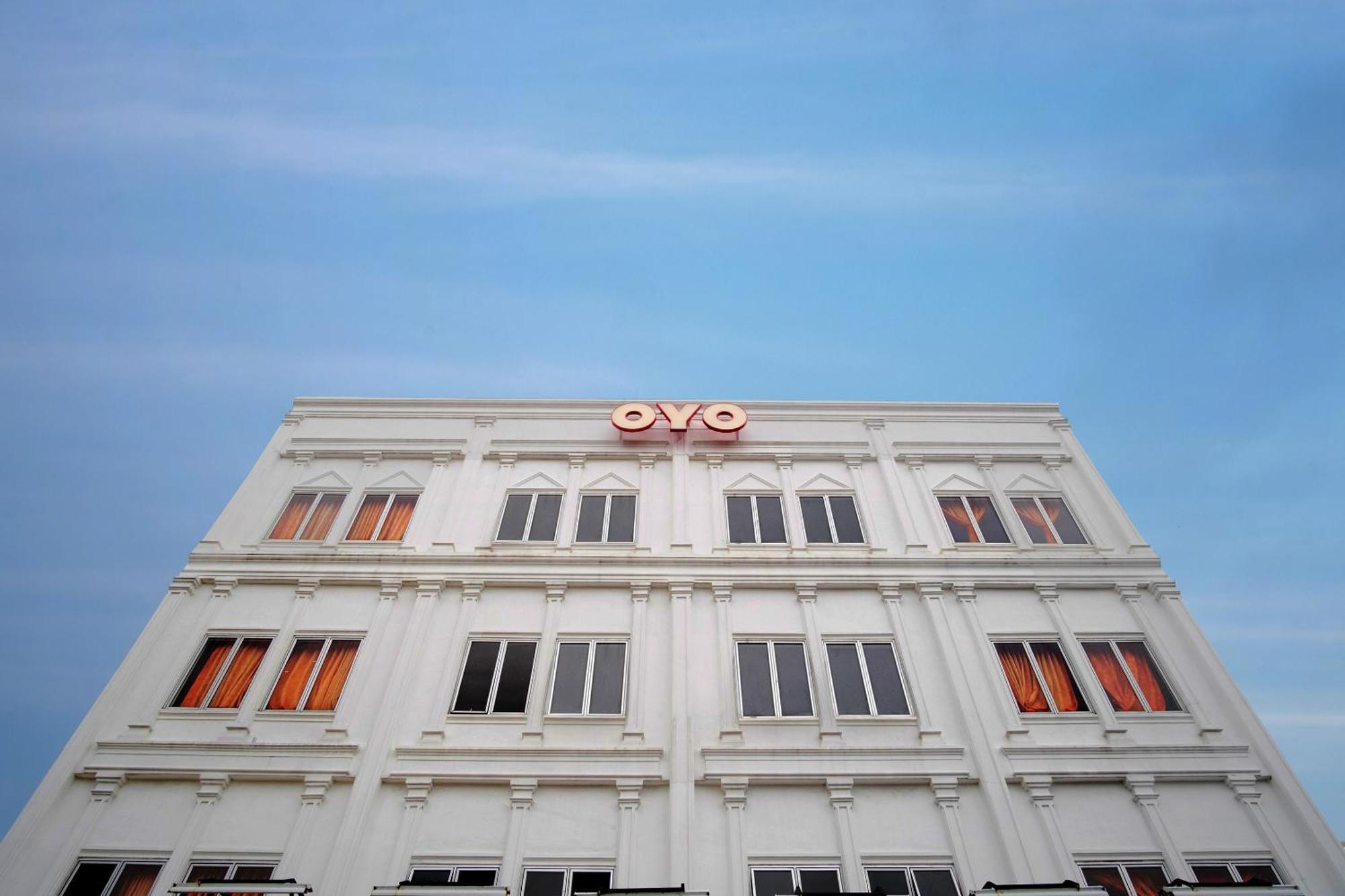Oyo 622 バクティー ホームステイ メダン エクステリア 写真